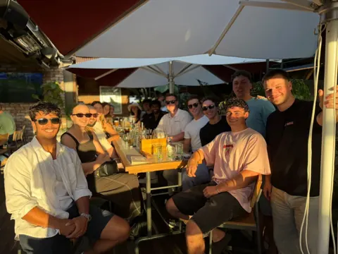 Young Kiwis in AI members at an Auckland meetup
